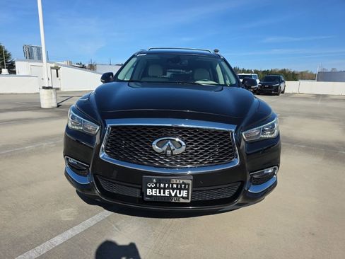 Used 2020 INFINITI QX60 Luxe w/ Essential Package image 2