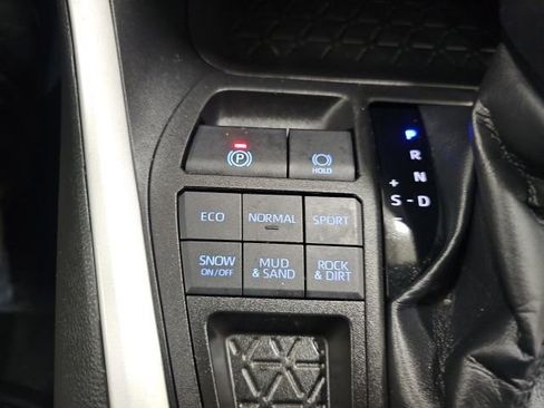 Certified 2022 Toyota RAV4 XLE image 24