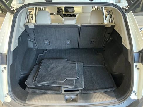 Used 2023 Nissan Rogue SL w/ SL Premium Package FWD image 21