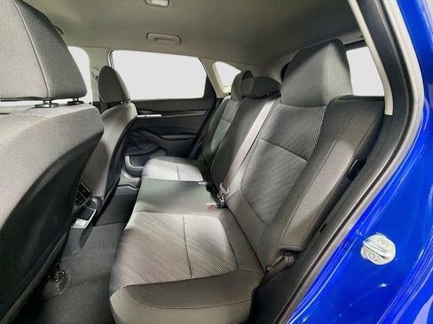Used 2024 Kia Seltos LX AWD/4WD image 24