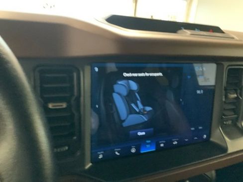 Used 2024 Ford Bronco Outer Banks image 51