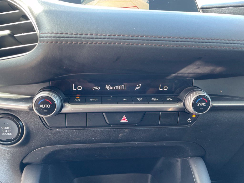 Used 2024 MAZDA MAZDA3 s FWD image 12
