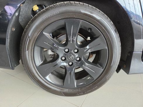 Used 2015 Toyota Sienna SE image 10