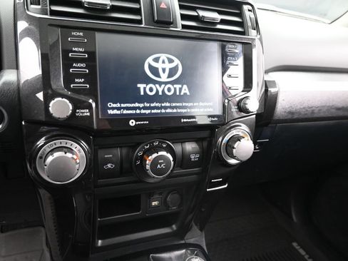 Used 2021 Toyota 4Runner TRD Off-Road Premium w/ Moonroof Package AWD/4WD image 19