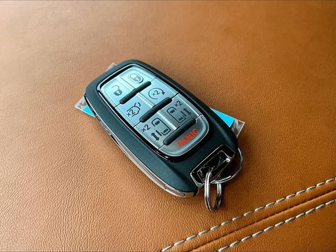 New 2026 Chrysler Pacifica Pinnacle w/ Trailer Tow Group image 20