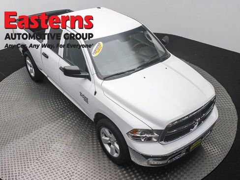 Used 2024 RAM 1500 Classic SLT AWD/4WD image 3