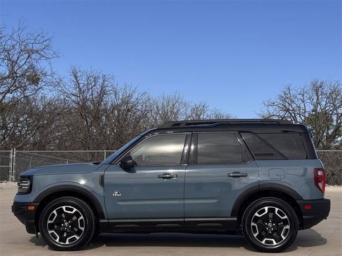 Used 2022 Ford Bronco Sport Outer Banks image 3