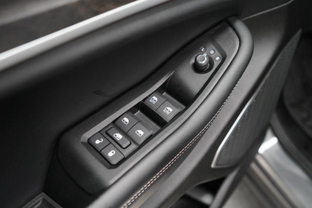 Used 2026 Jeep Grand Cherokee Limited AWD/4WD image 11