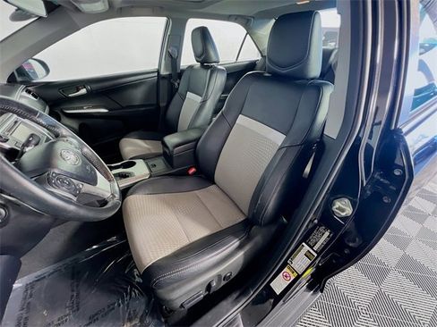 Used 2013 Toyota Camry SE image 9