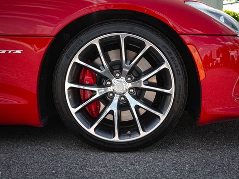 Used 2013 SRT Viper GTS w/ GTS Laguna Interior Pkg RWD image 14