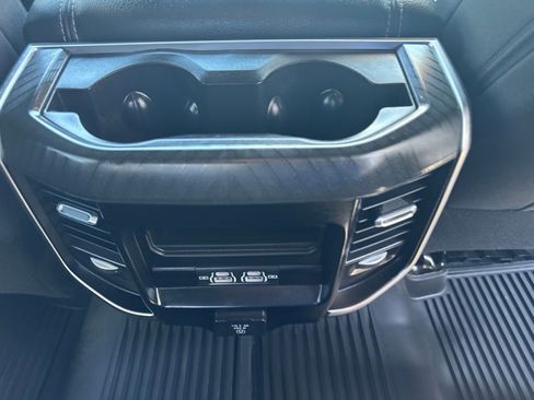 Used 2025 RAM 2500 Big Horn AWD/4WD image 27