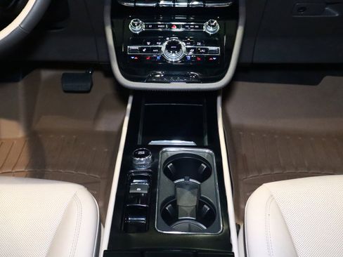 Used 2022 Lincoln Corsair FWD w/ Equipment Group 101A image 26