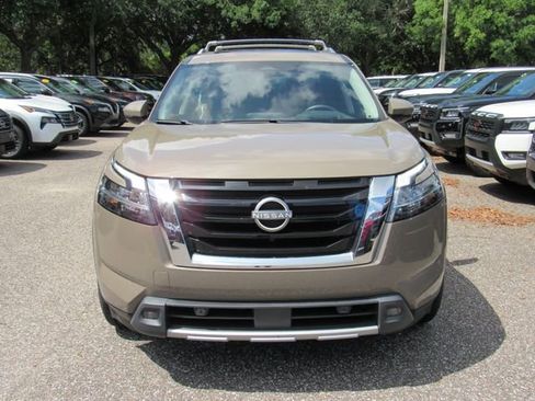 Certified 2024 Nissan Pathfinder Platinum w/ Cargo Package FWD image 9