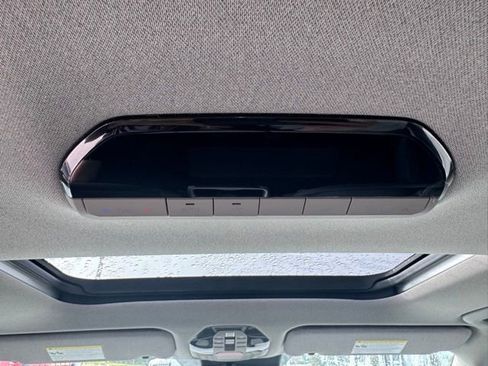 New 2026 Kia EV9 Wind image 17