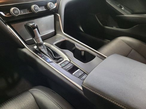 Used 2021 Honda Accord Sport image 26