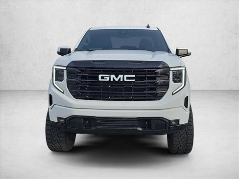 Used 2023 GMC Sierra 1500 Elevation image 2