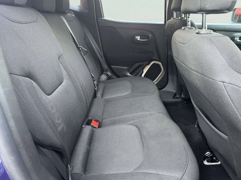 Used 2016 Jeep Renegade Latitude AWD/4WD image 14