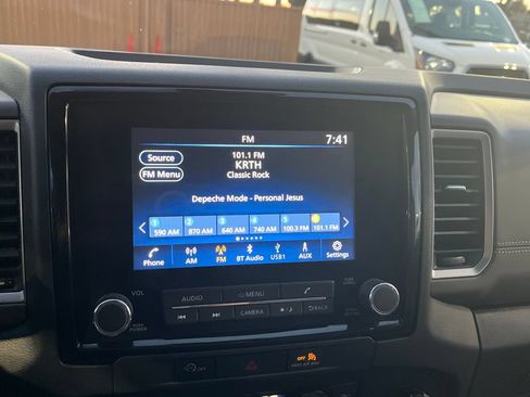 Used 2023 Nissan Frontier SV w/ SV Convenience Package RWD image 35
