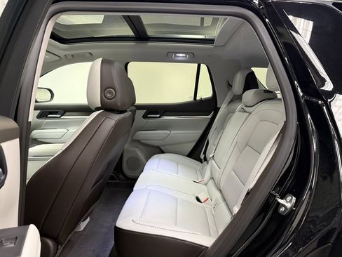 New 2026 GMC Terrain Denali w/ LPO, Black Badging Package image 21