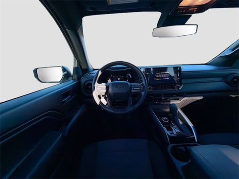 Used 2023 Chevrolet Colorado Trail Boss w/ Technology Package image 16