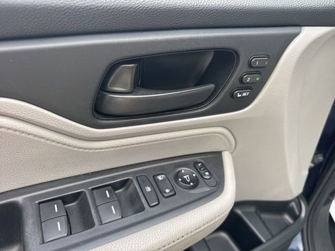 Used 2019 Honda Odyssey EX-L image 14