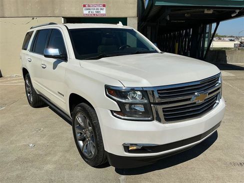 Used 2015 Chevrolet Tahoe LTZ RWD image 9