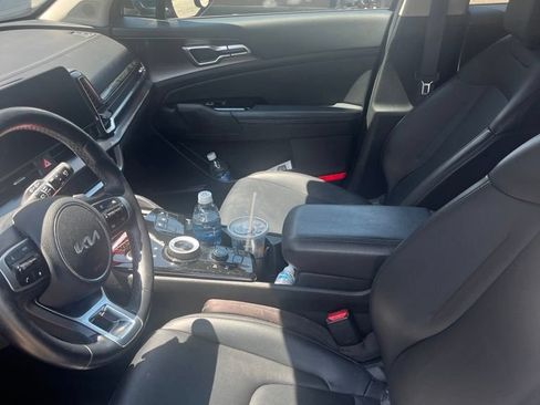 Used 2023 Kia Sportage EX AWD/4WD image 3