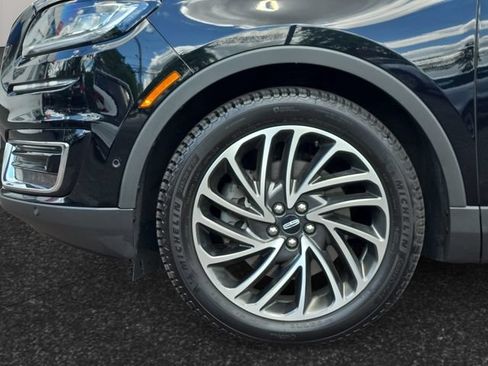 Used 2019 Lincoln Nautilus Reserve AWD/4WD image 4