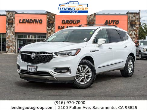 Used 2020 Buick Enclave Essence FWD image 1