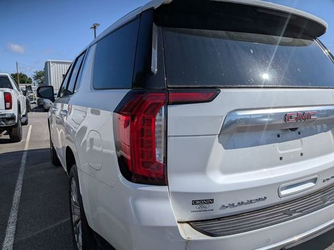 Used 2023 GMC Yukon Denali AWD/4WD image 7