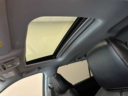 Certified 2022 Toyota Highlander Limited image 20