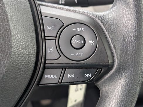 Used 2022 Toyota Corolla LE FWD image 18