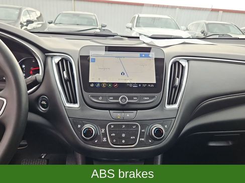 Used 2024 Chevrolet Malibu LT image 16