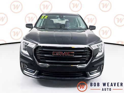 Used 2022 GMC Terrain SLE image 2