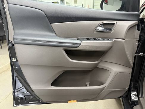 Used 2014 Honda Odyssey EX-L image 10