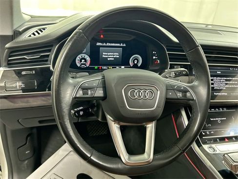 Used 2022 Audi Q8 Prestige w/ Prestige Package image 4