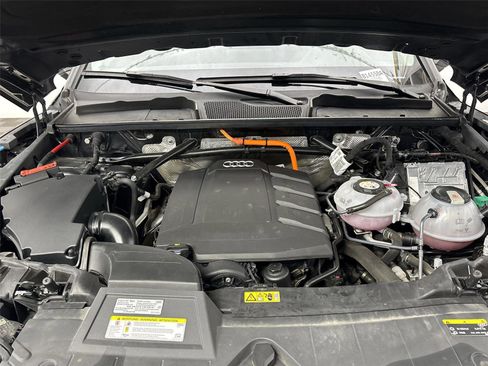 Used 2020 Audi Q5 e Premium Plus image 20