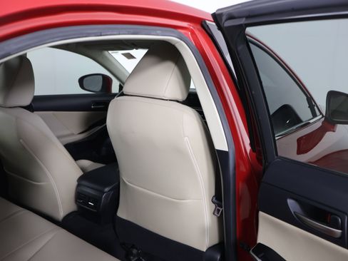 Used 2019 Lexus IS 300 w/ Premium Package image 48