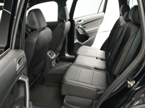 Used 2021 Volkswagen Tiguan SE R-Line image 47