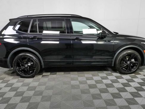 Certified 2023 Volkswagen Tiguan SE R-Line FWD image 3