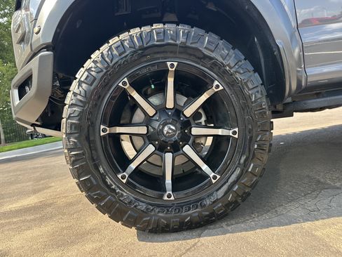 Used 2018 Ford F150 Raptor w/ Equipment Group 802A Luxury AWD/4WD image 12