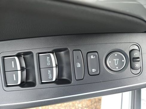 Certified 2025 Acura Integra A-Spec FWD image 19