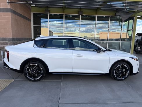 Used 2025 Kia K4 GT-Line w/ GT-Line Premium Package image 9