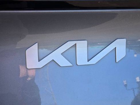 Used 2023 Kia Sportage LX AWD/4WD image 16