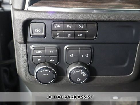Used 2025 Chevrolet Tahoe LT AWD/4WD image 5