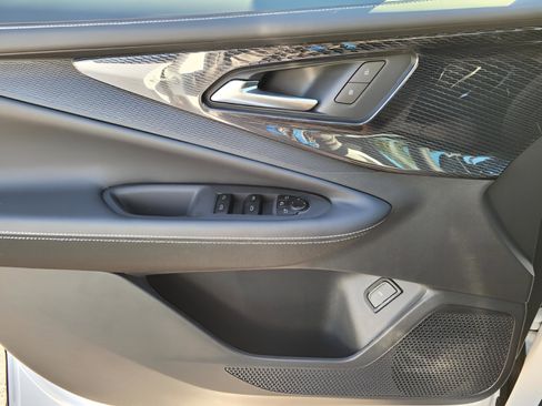 New 2026 Chevrolet Blazer EV LT image 9