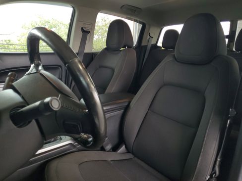 Used 2019 Chevrolet Colorado LT w/ LT Convenience Package RWD image 19