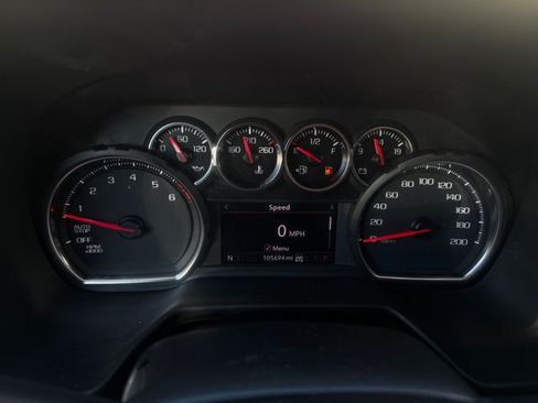 Used 2021 Chevrolet Suburban RST w/ Luxury Package AWD/4WD image 9