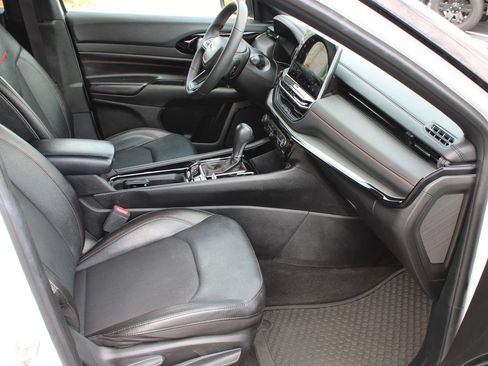 Used 2024 Jeep Compass Trailhawk AWD/4WD image 23
