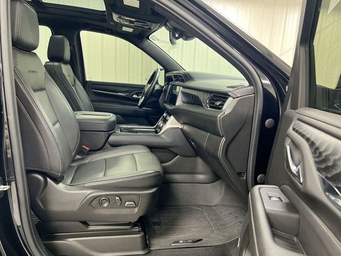 Used 2023 GMC Yukon XL Denali w/ LPO, Floor Liner Package AWD/4WD image 23